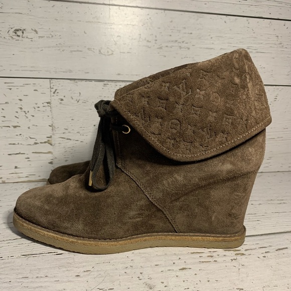 Louis Vuitton heeled wedge booties size 38.5 - Picture 1 of 7